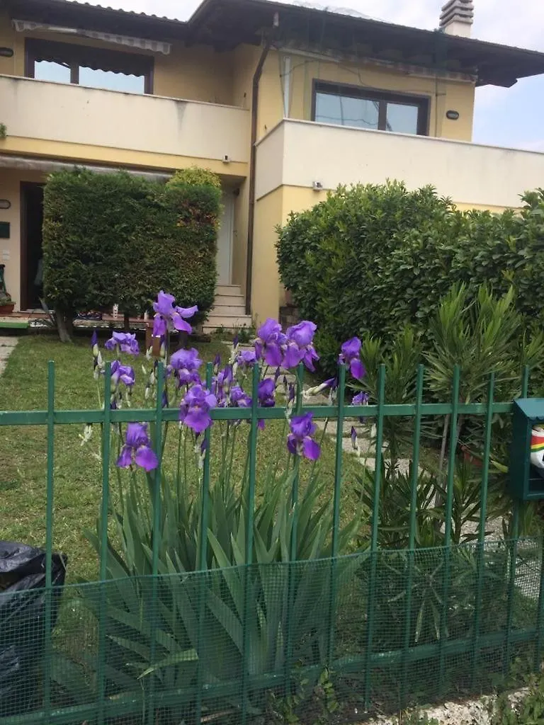 Cinzia'S Home Raffa アパート