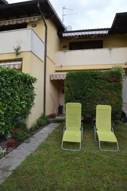 Cinzia'S Home Raffa アパート